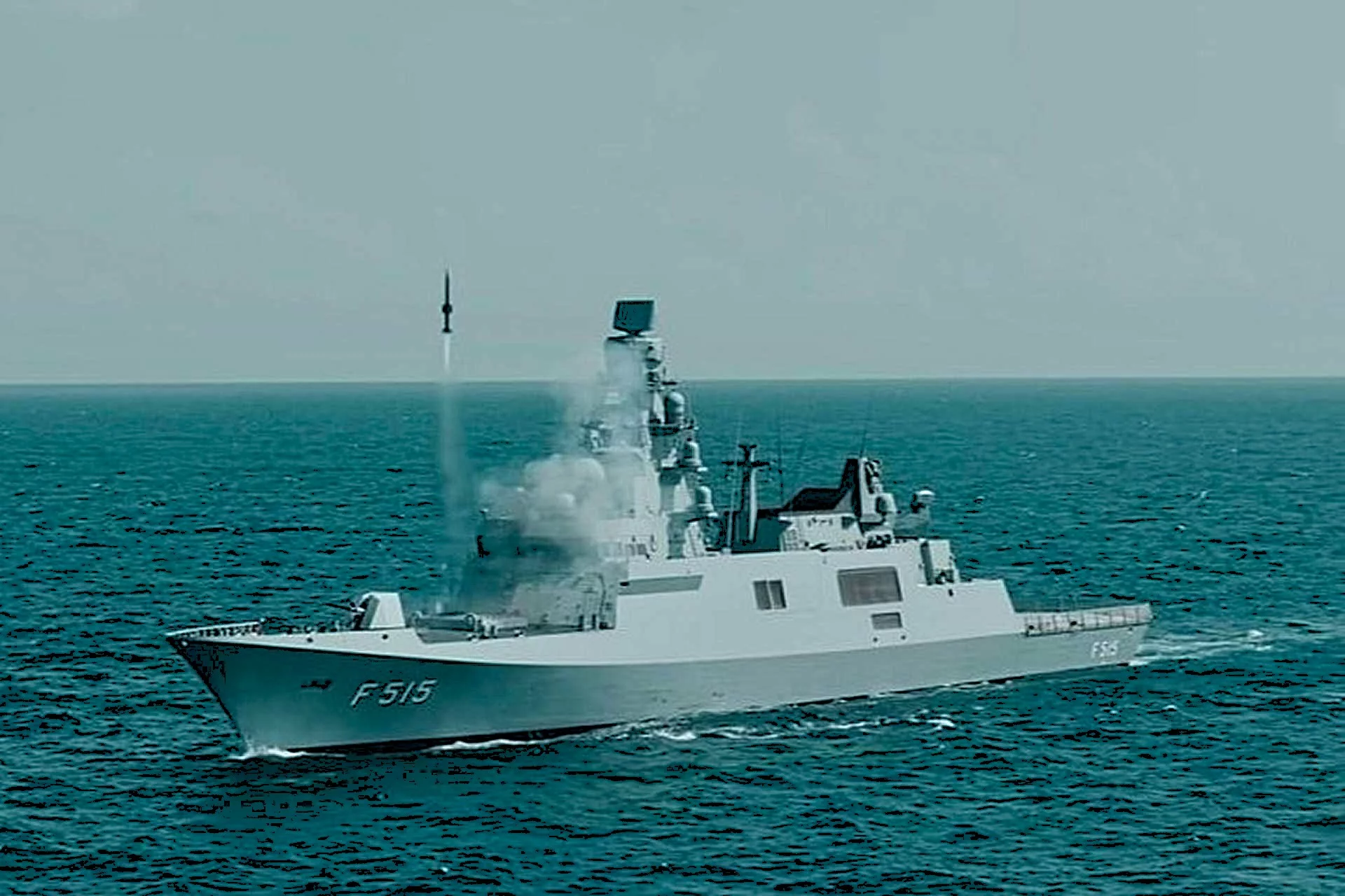 Turkish Navy’s TCG Istanbul Frigate Lands Historic First Kill with Hisar-D RF Missile