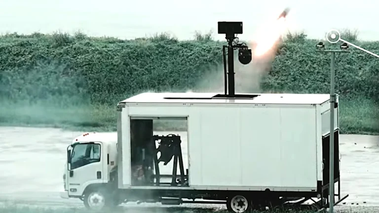 taiwan-hellfire-launcher-concealed-truck