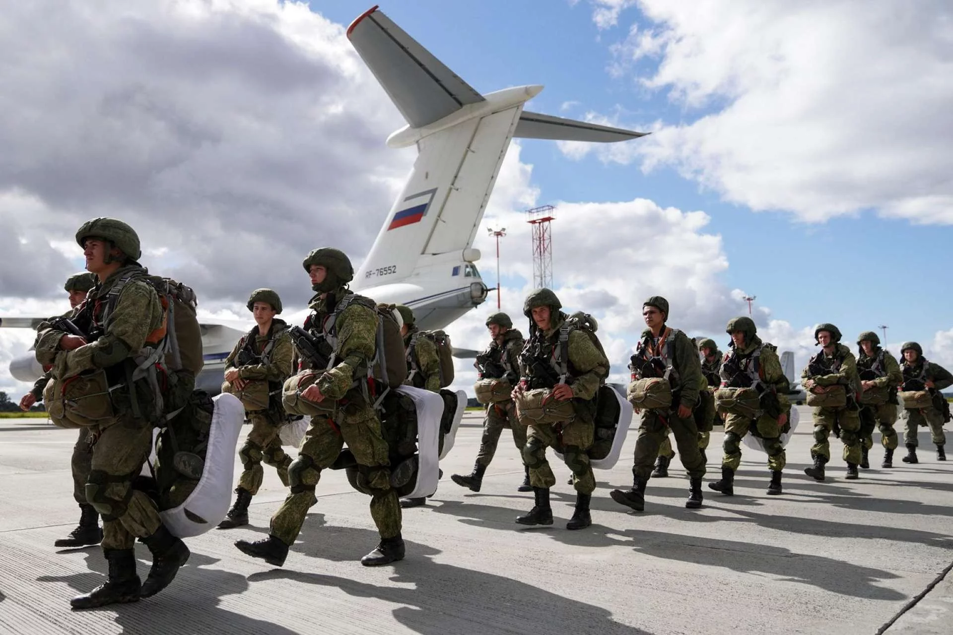Explosive Secrets Unveiled: How Zapad 2025's Massive Drills Signal Russia and Belarus's Bold Assault on NATO's Weakest Front!