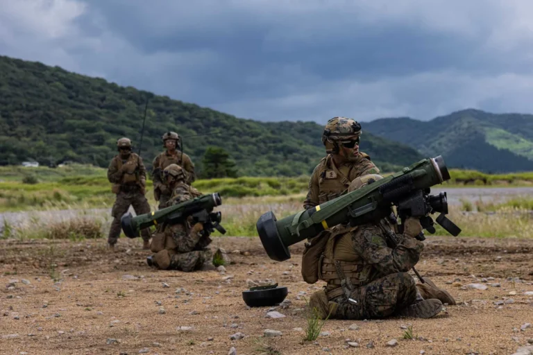 Poland's Epic $780M Javelin Haul: The Tank-Killing Beast That Could Shatter Putin's Armored Nightmares!