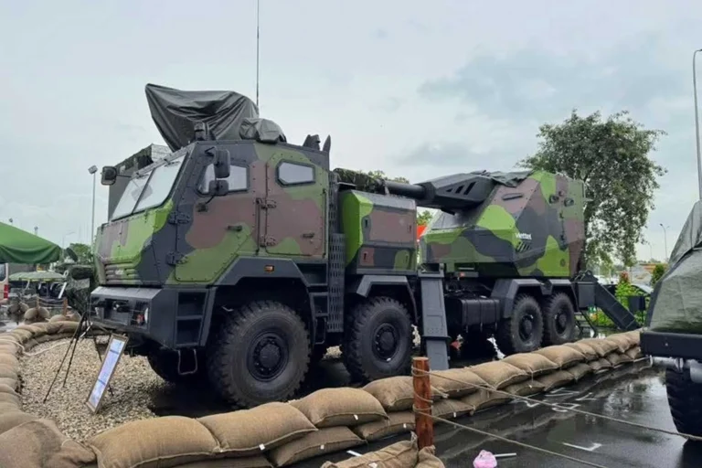 Vietnam’s Game-Changing PTH-152 Howitzer: The Future of Artillery Warfare Unveiled!