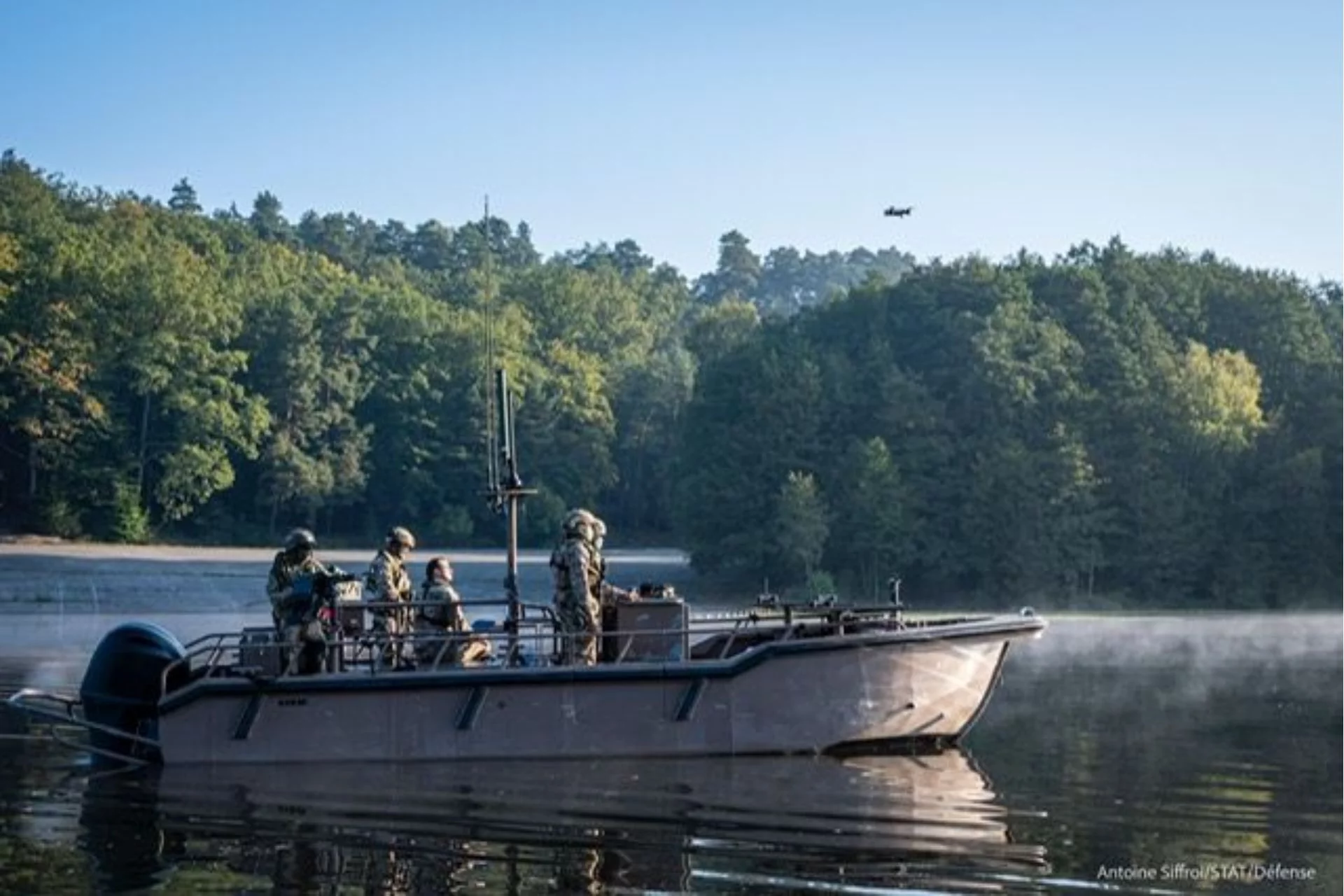 French Army Unleashes Futuristic Drone Swarm from River Boats – The Ultimate Game-Changer in Modern Warfare!