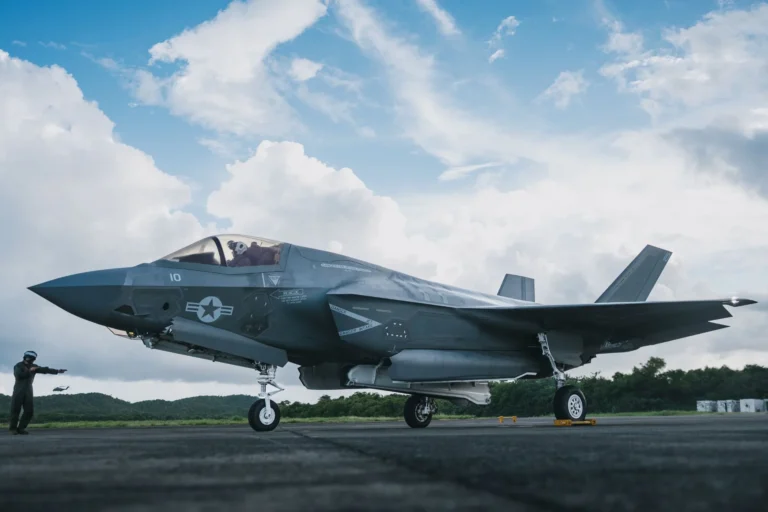 US Intensifies War on Cartels, Reshaping Military Dynamics Near Venezuela: A New Caribbean Standoff