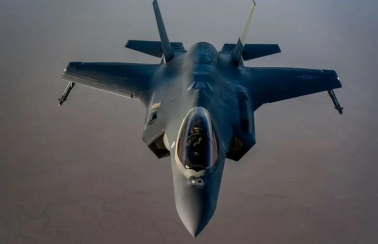  Lockheed's Sixth-Gen Secret: Future of Air Dominance Unfolds