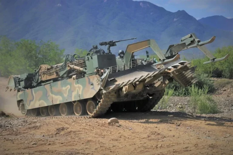 South Korea Finalizes New Production Deal for K600 Rhino Breaching Vehicles