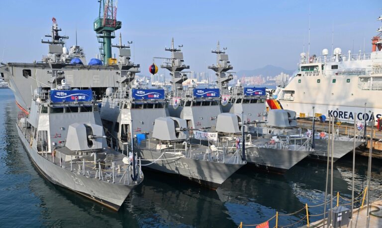 South Korean Navy Commissions Four Chamsuri Batch-II Patrol Boats Equipped with 130 mm Rockets