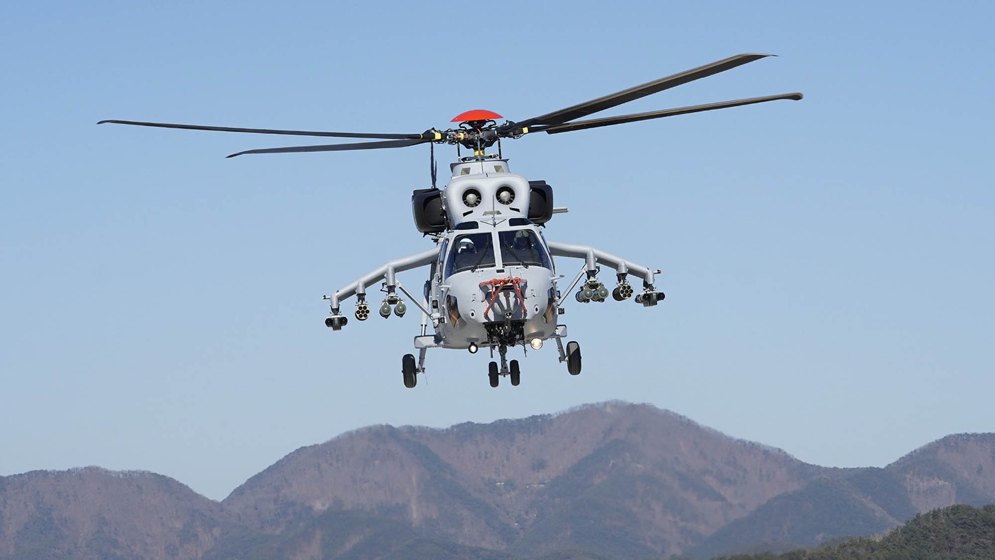 South Korea Shocks EDEX 2025: MAH-1 Attack Helicopter Paired with ALE Loyal Wingman Drone